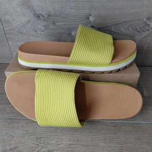 Sorel Sandals Womens 11 Yellow Roaming Easy Slide Bolt Gum Comfort Beach Slides